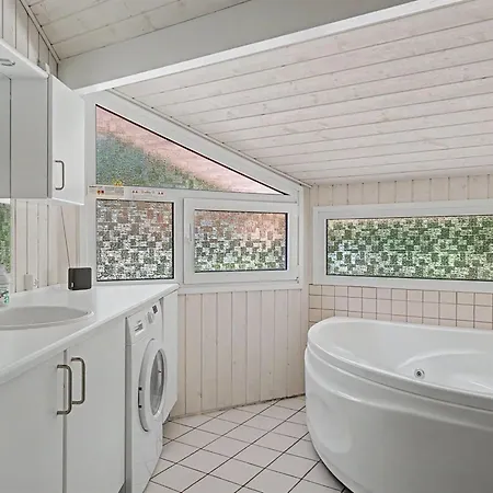 Solfrid - 230m From The Sea By Interhome Nyaraló Nordenbro Vesteregn